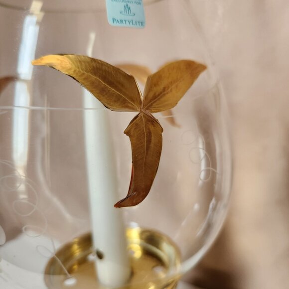 VINTAGE Partylite "Tuscany Lamp" Gold Leaf & Etched Grapes With Gold Pillar Base - Picture 4 of 13